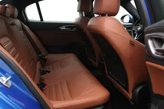 Alfa Romeo Giulia, 2.0, 148 kW, бензин, автомат, задний привод