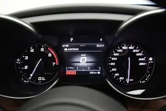 Alfa Romeo Giulia, 2.0, 148 kW, бензин, автомат, задний привод