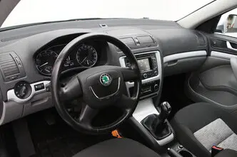 Škoda Octavia, 1.2, 77 kW, bensiin, manuaal, esivedu