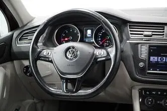 Volkswagen Tiguan, 2.0, 132 kW, petrol, automatic, four-wheel drive