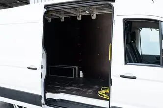 Volkswagen Crafter, 100 kW, electric, automatic, front-wheel drive
