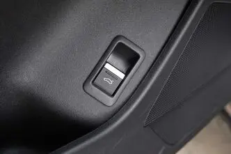 Audi Q4 e-tron, 210 kW, electric, automatic, rear-wheel drive