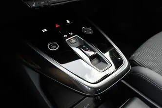 Audi Q4 e-tron, 210 kW, electric, automatic, rear-wheel drive