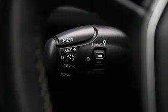 Peugeot 3008, 1.5, 96 kW, дизель, механическая, передний привод