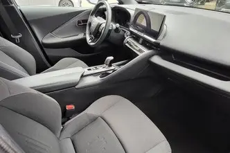 Toyota C-HR, 1.8, 72 kW, hybrid, automatic, front-wheel drive