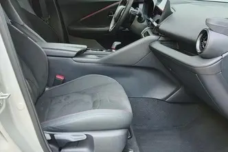 Toyota C-HR, 2.0, 112 kW, hybrid, automatic, four-wheel drive