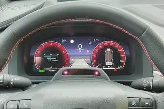 Toyota C-HR, 2.0, 112 kW, hybrid, automatic, four-wheel drive