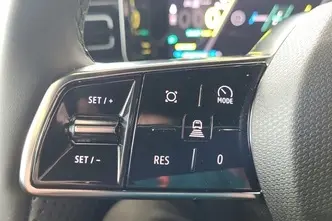 Renault 5, 110 kW, elekter, automaat, esivedu