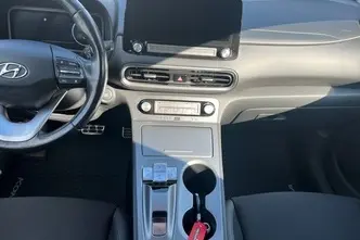 Hyundai Kona, electric, automatic, front-wheel drive