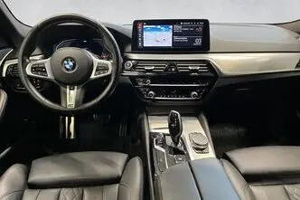 BMW 520, 2.0, 140 kW, hybrid, automatic, four-wheel drive