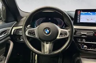 BMW 520, 2.0, 140 kW, hybrid, automatic, four-wheel drive