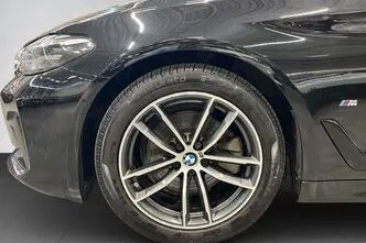 BMW 520, 2.0, 140 kW, hybrid, automatic, four-wheel drive