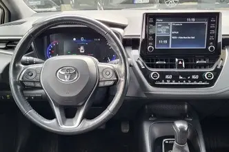 Toyota Corolla, 1.8, 72 kW, гибрид, автомат, передний привод