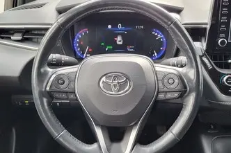 Toyota Corolla, 1.8, 72 kW, гибрид, автомат, передний привод