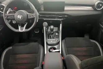 Alfa Romeo Tonale, 1.5, 96 kW, hybrid, automatic, front-wheel drive