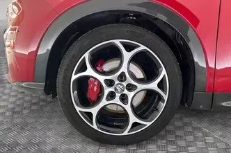 Alfa Romeo Tonale, 1.5, 96 kW, hybrid, automatic, front-wheel drive