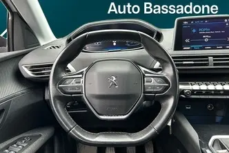 Peugeot 3008, 1.2, 96 kW, petrol, manual, front-wheel drive