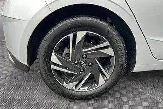 Hyundai i20, 1.0, 74 kW, hybrid, automatic, front-wheel drive