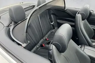 Mercedes-Benz E 220, 2.0, 143 kW, diesel, automatic, rear-wheel drive