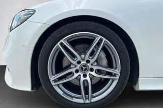 Mercedes-Benz E 220, 2.0, 143 kW, diesel, automatic, rear-wheel drive