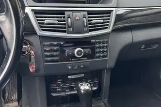 Mercedes-Benz E 220, 2.1, 125 kW, дизель, автомат, задний привод
