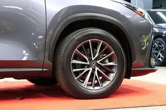 Lexus NX 350h, 2.5, 140 kW, гибрид, автомат, полный привод