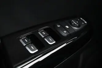 Kia Sportage, 1.6, 97 kW, бензин, механическая, передний привод