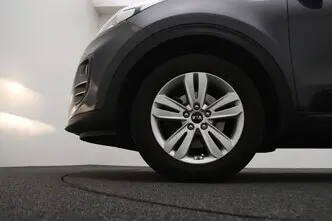 Kia Sportage, 1.6, 97 kW, бензин, механическая, передний привод