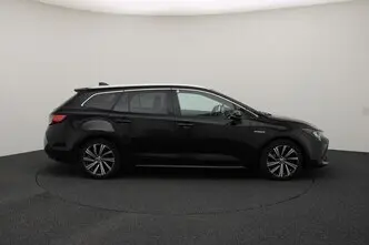 Toyota Corolla, 2.0, 112 kW, гибрид, автомат, передний привод
