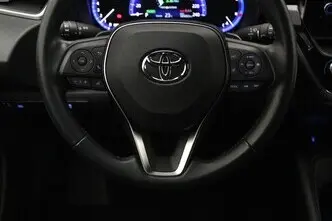 Toyota Corolla, 2.0, 112 kW, гибрид, автомат, передний привод