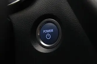 Toyota Corolla, 2.0, 112 kW, гибрид, автомат, передний привод