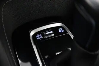 Toyota Corolla, 2.0, 112 kW, гибрид, автомат, передний привод