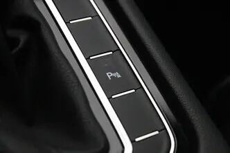Volkswagen Passat, 2.0, 90 kW, дизель, автомат, передний привод
