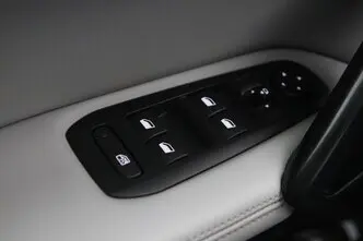 Peugeot 308, 1.6, 88 kW, diesel, automatic, front-wheel drive