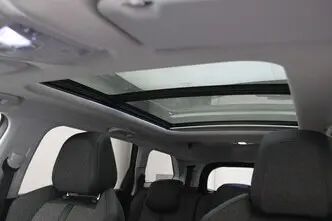 Peugeot 5008, 1.5, 96 kW, diisel, automaat, esivedu