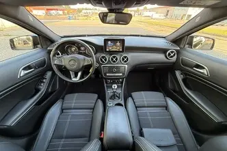 Mercedes-Benz A 200, 2.1, 100 kW, diesel, manual, front-wheel drive