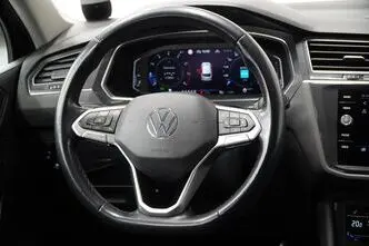 Volkswagen Tiguan, 2.0, 140 kW, bensiin, automaat, nelikvedu