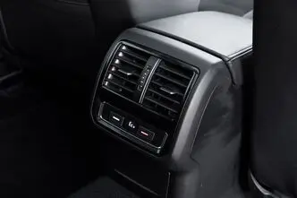 Volkswagen Passat, 1.4, 159 kW, подключаемый гибрид, автомат