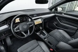 Volkswagen Passat, 1.4, 159 kW, подключаемый гибрид, автомат