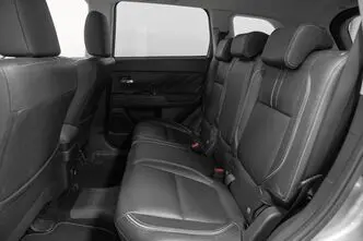 Mitsubishi Outlander, 2.0, 89 kW, pistikhübriid, automaat