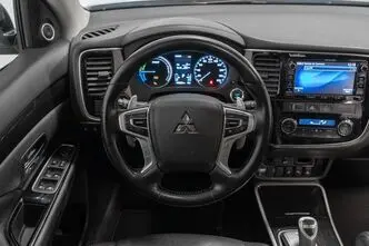 Mitsubishi Outlander, 2.0, 89 kW, pistikhübriid, automaat