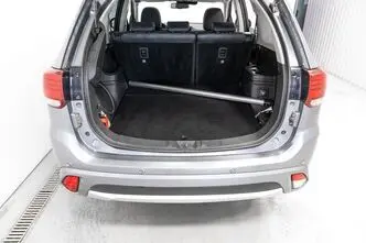 Mitsubishi Outlander, 2.0, 89 kW, pistikhübriid, automaat