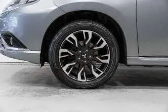Mitsubishi Outlander, 2.0, 89 kW, pistikhübriid, automaat