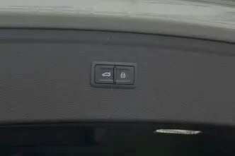 Audi Q5, 2.0, 184 kW, подключаемый гибрид, автомат, полный привод