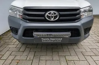 Toyota Hilux, 2.4, 110 kW, дизель, механическая, полный привод