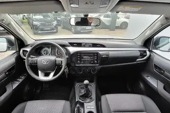 Toyota Hilux, 2.4, 110 kW, diesel, manual, four-wheel drive