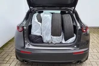 Mazda CX-30, 2.0, 110 kW, гибрид, автомат, передний привод