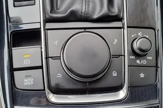 Mazda CX-30, 2.0, 110 kW, гибрид, автомат, передний привод