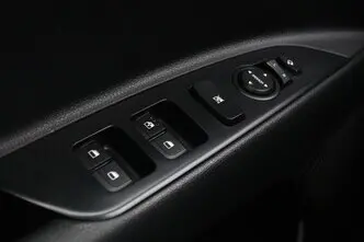 Kia Stonic, 1.4, 73 kW, бензин, механическая, передний привод