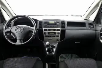 Toyota Corolla Verso, 1.8, 134 kW, бензин, механическая, передний привод